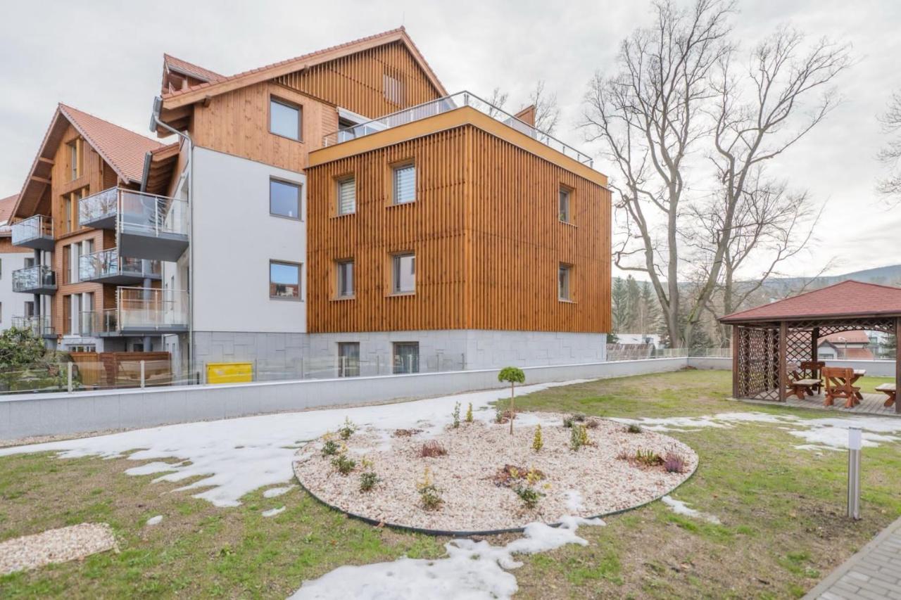 Stonehill24 - Apartament & Spa Szklarska Poreba Ngoại thất bức ảnh
